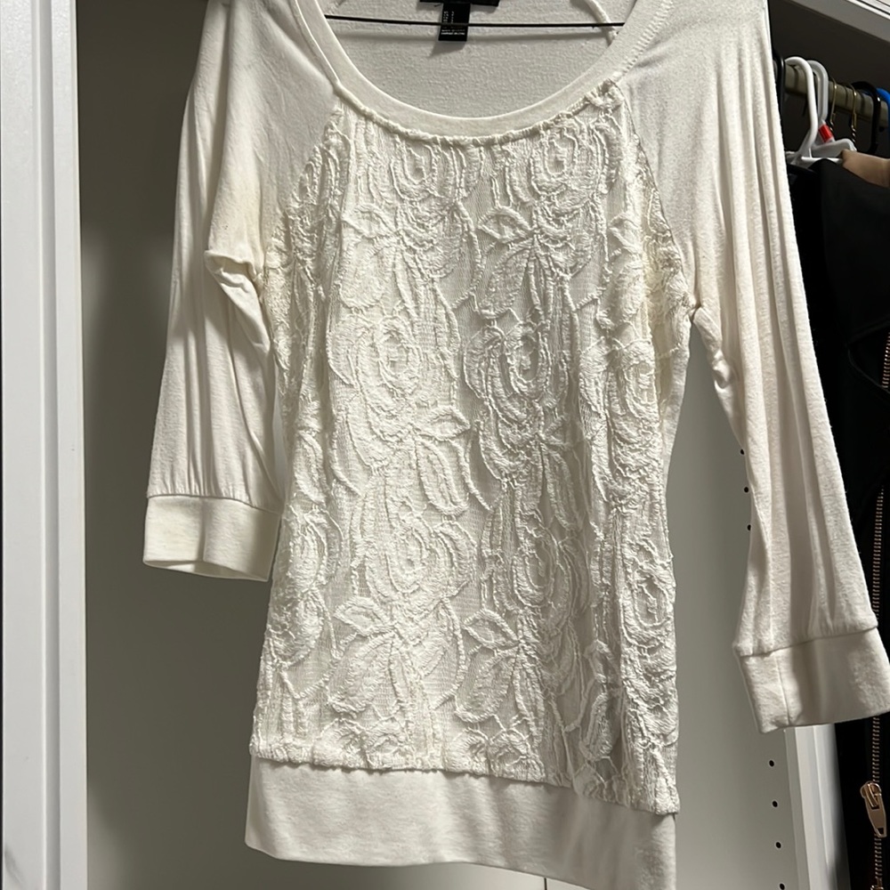 Womens 3/4 sleeve top
